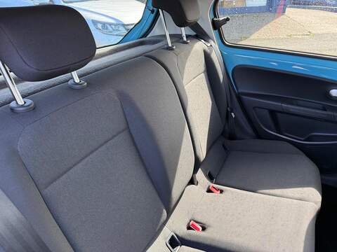 Volkswagen up! 1.0 R-Line Euro 6 (s/s) 5dr - U80260
