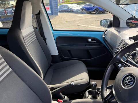Volkswagen up! 1.0 R-Line Euro 6 (s/s) 5dr - U80260