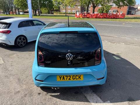 Volkswagen up! 1.0 R-Line Euro 6 (s/s) 5dr - U80260
