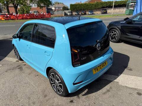 Volkswagen up! 1.0 R-Line Euro 6 (s/s) 5dr - U80260