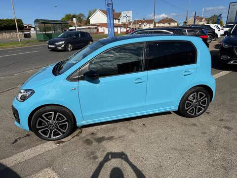 Volkswagen up! 1.0 R-Line Euro 6 (s/s) 5dr - U80260