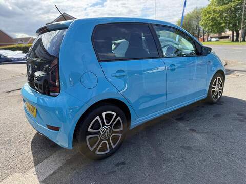 Volkswagen up! 1.0 R-Line Euro 6 (s/s) 5dr - U80260