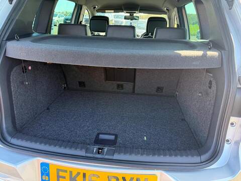 Volkswagen Tiguan 2.0 TDI BlueMotion Tech R-Line Edition DSG 4WD Euro 6 (s/s) 5dr - U80261