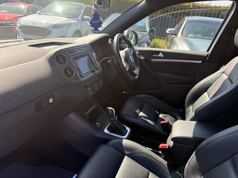 Volkswagen Tiguan 2.0 TDI BlueMotion Tech R-Line Edition DSG 4WD Euro 6 (s/s) 5dr - U80261