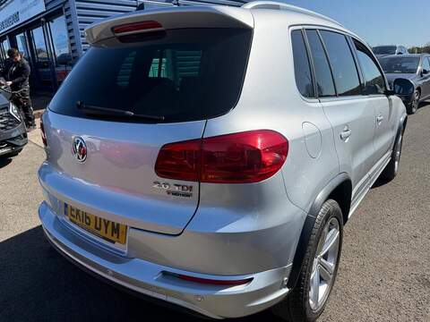Volkswagen Tiguan 2.0 TDI BlueMotion Tech R-Line Edition DSG 4WD Euro 6 (s/s) 5dr - U80261