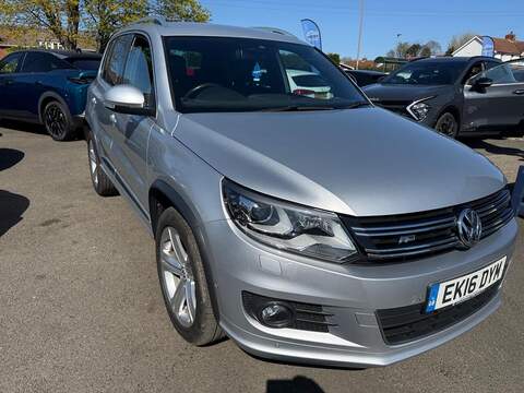 Volkswagen Tiguan 2.0 TDI BlueMotion Tech R-Line Edition DSG 4WD Euro 6 (s/s) 5dr - U80261