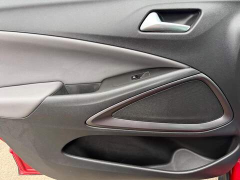 Vauxhall Crossland X 1.2 Turbo Elite Nav SUV 5dr Petrol Auto Euro 6 (s/s) (130 ps) - U80266