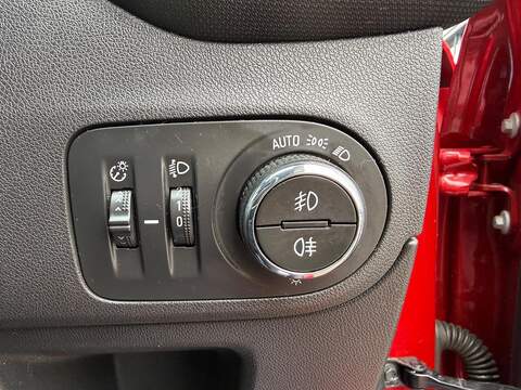 Vauxhall Crossland X 1.2 Turbo Elite Nav SUV 5dr Petrol Auto Euro 6 (s/s) (130 ps) - U80266