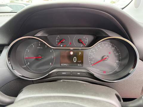 Vauxhall Crossland X 1.2 Turbo Elite Nav SUV 5dr Petrol Auto Euro 6 (s/s) (130 ps) - U80266
