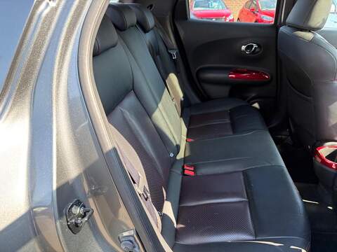 Nissan Juke 1.5 dCi 8v Tekna SUV 5dr Diesel Manual Euro 5 (s/s) (110 ps) - U80267