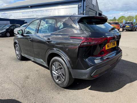 Nissan Qashqai 1.3 DIG-T MHEV Acenta Premium Euro 6 (s/s) 5dr SUV 1.3 Manual Petrol Hybrid - U80269
