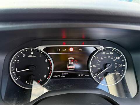Nissan Qashqai 1.3 DIG-T MHEV Acenta Premium Euro 6 (s/s) 5dr SUV 1.3 Manual Petrol Hybrid - U80269