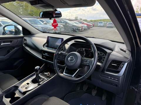 Nissan Qashqai 1.3 DIG-T MHEV Acenta Premium Euro 6 (s/s) 5dr SUV 1.3 Manual Petrol Hybrid - U80269