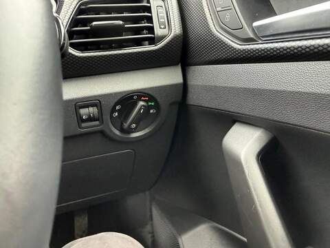 Volkswagen T-Cross 1.0 TSI SE Euro 6 (s/s) 5dr - U80272