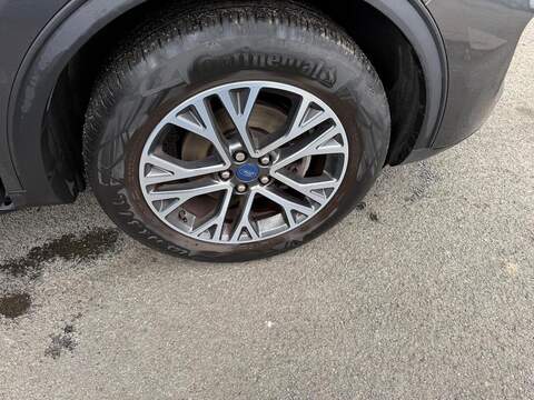 Ford Kuga 1.5T EcoBoost Titanium Edition Euro 6 (s/s) 5dr - U80277