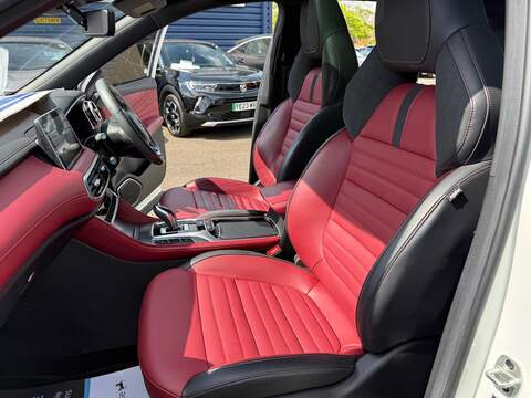 MG MG HS 1.5 T-GDI 16.6kWh Exclusive SUV 5dr Petrol Plug-in Hybrid Auto Euro 6 (s/s) (258 ps) - U80283