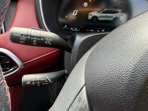 MG MG HS 1.5 T-GDI 16.6kWh Exclusive SUV 5dr Petrol Plug-in Hybrid Auto Euro 6 (s/s) (258 ps) - U80283