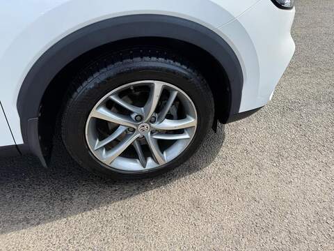 MG MG HS 1.5 T-GDI 16.6kWh Exclusive SUV 5dr Petrol Plug-in Hybrid Auto Euro 6 (s/s) (258 ps) - U80283