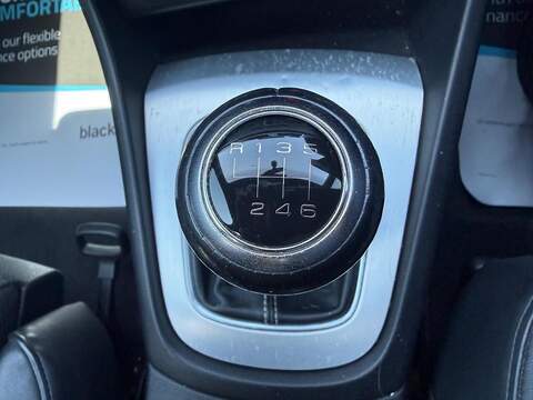 Audi Q3 2.0 TDI S line SUV 5dr Diesel Manual Euro 6 (s/s) (150 ps) - U80288