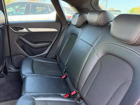 Audi Q3 2.0 TDI S line SUV 5dr Diesel Manual Euro 6 (s/s) (150 ps) - U80288