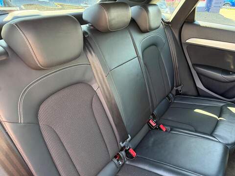 Audi Q3 2.0 TDI S line SUV 5dr Diesel Manual Euro 6 (s/s) (150 ps) - U80288