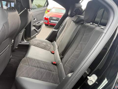 Vauxhall Mokka Electric 50kWh Ultimate SUV 5dr Electric Auto (136 ps) - U80295