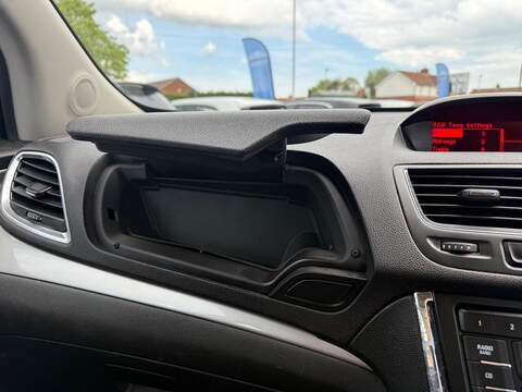Vauxhall Mokka 1.6i Exclusiv SUV 5dr Petrol Manual 2WD Euro 6 (s/s) (115 ps) - U80296