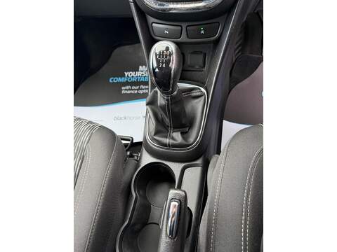 Vauxhall Mokka 1.6i Exclusiv SUV 5dr Petrol Manual 2WD Euro 6 (s/s) (115 ps) - U80296
