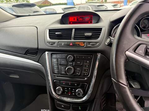 Vauxhall Mokka 1.6i Exclusiv SUV 5dr Petrol Manual 2WD Euro 6 (s/s) (115 ps) - U80296