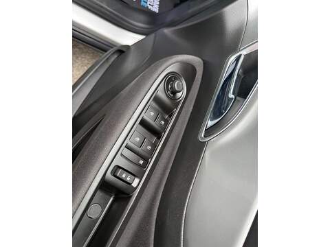 Vauxhall Mokka 1.6i Exclusiv SUV 5dr Petrol Manual 2WD Euro 6 (s/s) (115 ps) - U80296