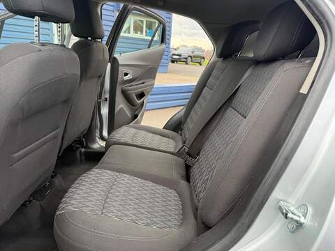 Vauxhall Mokka 1.6i Exclusiv SUV 5dr Petrol Manual 2WD Euro 6 (s/s) (115 ps) - U80296