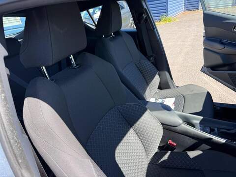 Toyota C-HR 1.8 VVT-h Icon CVT Euro 6 (s/s) 5dr - U80298