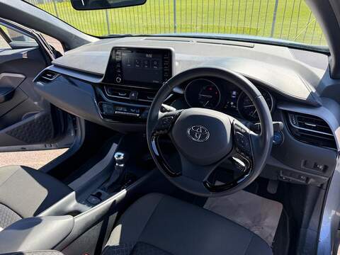 Toyota C-HR 1.8 VVT-h Icon CVT Euro 6 (s/s) 5dr - U80298