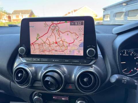 Nissan Juke 1.0 DIG-T N-Connecta Euro 6 (s/s) 5dr - U80301