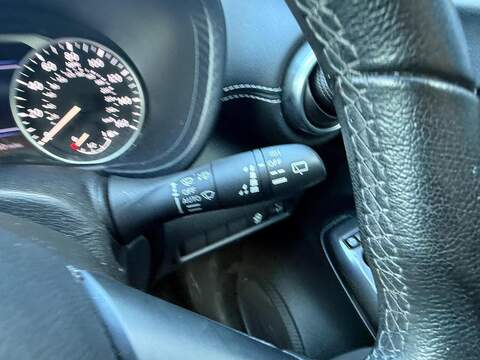 Nissan Juke 1.0 DIG-T N-Connecta Euro 6 (s/s) 5dr - U80301