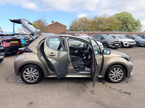 Toyota Yaris 1.5 VVT-h Icon E-CVT Euro 6 (s/s) 5dr - U80304