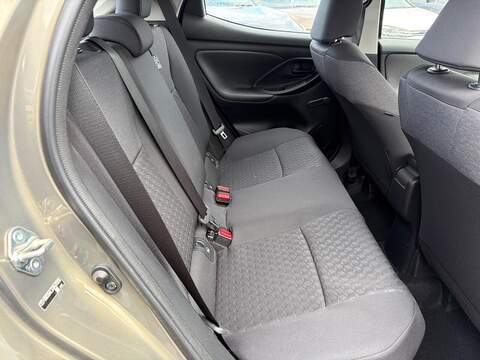 Toyota Yaris 1.5 VVT-h Icon E-CVT Euro 6 (s/s) 5dr - U80304