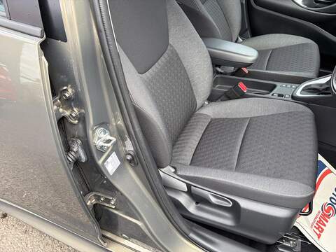 Toyota Yaris 1.5 VVT-h Icon E-CVT Euro 6 (s/s) 5dr - U80304