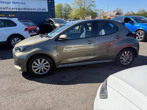 Toyota Yaris 1.5 VVT-h Icon E-CVT Euro 6 (s/s) 5dr - U80304