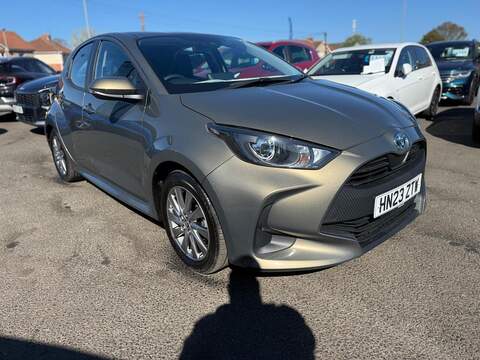 Toyota Yaris 1.5 VVT-h Icon E-CVT Euro 6 (s/s) 5dr - U80304