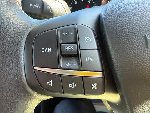 Ford Fiesta 1.0T EcoBoost MHEV Titanium Euro 6 (s/s) 5dr - U80306