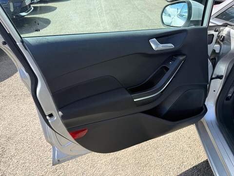 Ford Fiesta 1.0T EcoBoost MHEV Titanium Euro 6 (s/s) 5dr - U80306