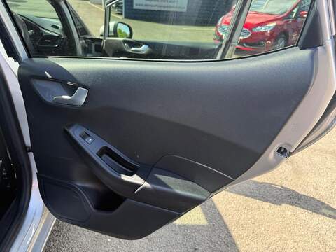 Ford Fiesta 1.0T EcoBoost MHEV Titanium Euro 6 (s/s) 5dr - U80306