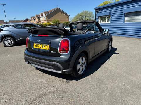 MINI Convertible 1.5 Cooper Classic Steptronic Euro 6 (s/s) 2dr - U80307
