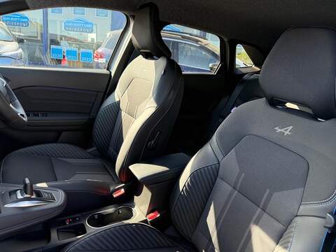 Renault Symbioz 1.8 E-TECH techno esprit Alpine Auto Euro 6 (s/s) 5dr - U80308