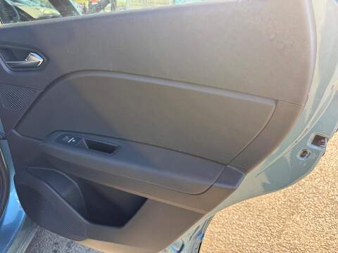 Renault Symbioz 1.8 E-TECH techno Auto Euro 6 (s/s) 5dr - U80310