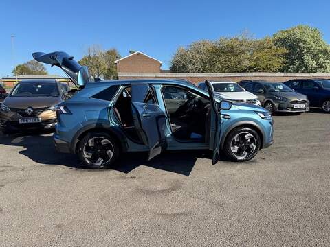Renault Symbioz 1.8 E-TECH techno Auto Euro 6 (s/s) 5dr - U80310