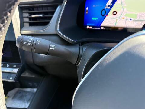 Renault Symbioz 1.8 E-TECH techno Auto Euro 6 (s/s) 5dr - U80310