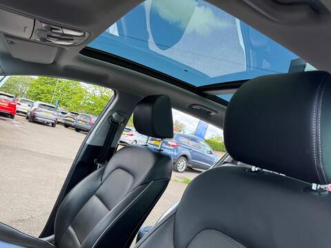 Kia Sportage 1.6 T-GDi 4 SUV 5dr Petrol Manual Euro 6 (s/s) (174 bhp) - U80313