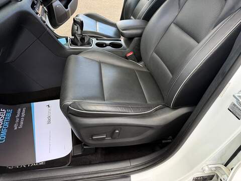 Kia Sportage 1.6 T-GDi 4 SUV 5dr Petrol Manual Euro 6 (s/s) (174 bhp) - U80313